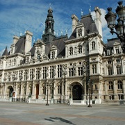 Hotel De Ville