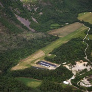 Sunndalsøra Airport, Vinnu