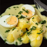 Eier in Senfsoße (Eggs in Mustard Sauce)