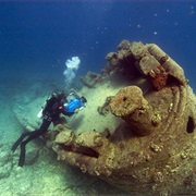 Explore a Shipwreck
