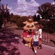 Get Your Photo Taken With Winnie the Pooh at Disney