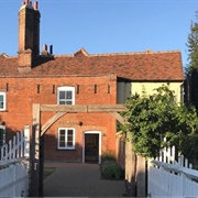 Headstone Manor and Museum