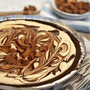Peanut Butter Cup Ice Cream Pie