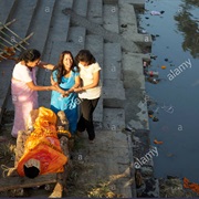 Glimpse a Hindi Cremation While Walking the Banks of the Bagmati River