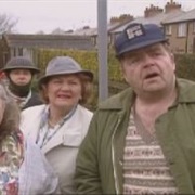 Keeping Up Appearances: Angel Gabriel Blue (1994)