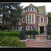 Go to the AHS Murderhouse