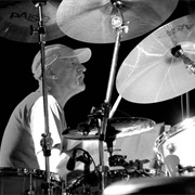 Clive Bunker (Jethro Tull)