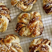 Cardamom Buns 🇸🇪