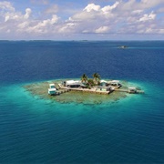 Manihiki Atoll, Cook Islands