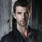 Lucas Bryant