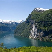 Naroy Fjord