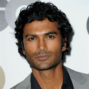 Sendhil Ramamurthy