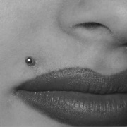 Madonna Piercing