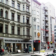 Checkpoint Charlie Museum