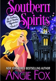 Southern Spirits (Angie Fox)