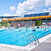 Queen Elizabeth Pool