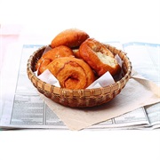 Hum Chim Paeng (Five-Spice Doughnut)