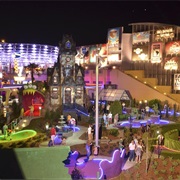 Hollywood Drive-In Mini Golf