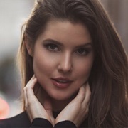 Amanda Cerny