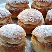 Shrove Buns