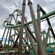 Flying Dinosaur (Universal Studios Japan, Japan)