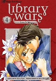 Library Wars: Love &amp; War, Vol. 4 (Kiiro Yumi)