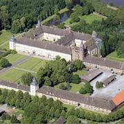 Carolingian Westwork and Civitas Corvey