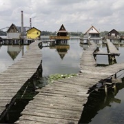 Bokod Floating Houses