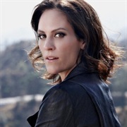 Annabeth Gish