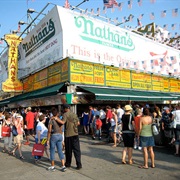 Nathan's Famous (New York, NY)