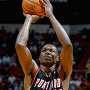 Theo Ratliff