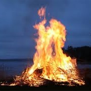Falò (Bonfire)