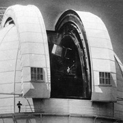 Hooker Telescope Introduced (1917)