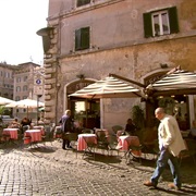 Sidewalk Cafe in Rome