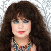 Mariska Veres, 59, Cancer