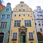 The Three Brothers, Riga