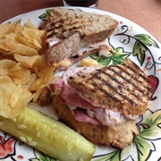 The Herrick House & Mulberry Cafe, Clare