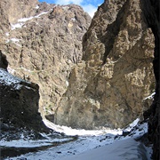 Yolyn Am Gorge