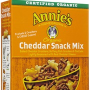 Annie's Homegrown Organic Cheddar Snack Mix