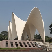 Mausoleum of Three Leaders, Dhaka