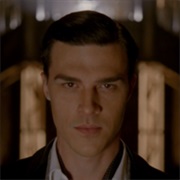 Finn Wittrock - Rudolph Valentino