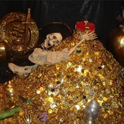 Judge the Value of Precious Metals and Gems