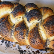 Challah With Poppy Seeds