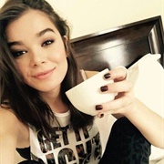 Hailee Steinfeld