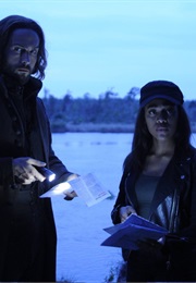 Tom Mison and Nicole Beharie in Sleepy Hollow (2013)