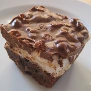 MARSHMELLOW CRUNCH BROWNIES