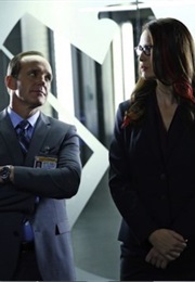 Agents of S.H.I.E.L.D. S1ep7: The Hub (2013)