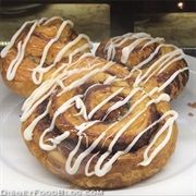 Mickey Cinnamon Roll
