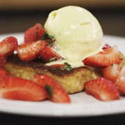 Verloren Brood Met Verse Aardbeien
