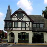 Feasting Fox Restaurant and Pub